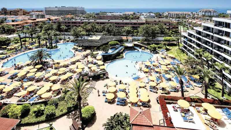 Hotel Bitacora Swimming Pools & Sun Terraces
