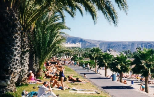 Playa de las Vistas Promenade