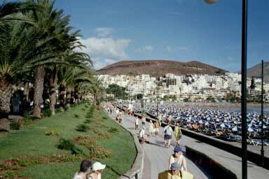 Playa de las Vistas Promenade