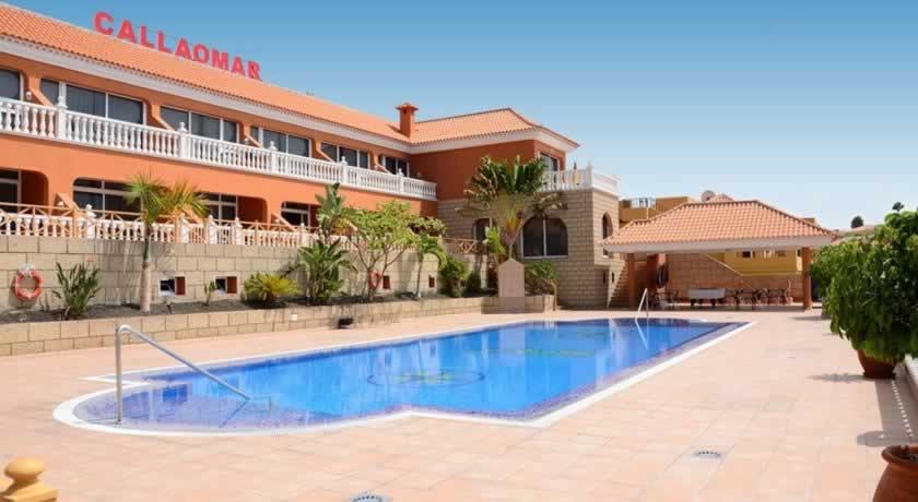 Callao Mar Apartments Pool